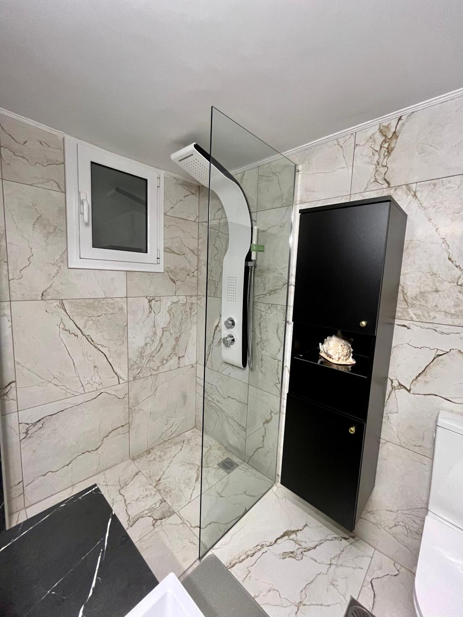 Emerald Luxury Apartments - Ath Airport Spáta Dış mekan fotoğraf