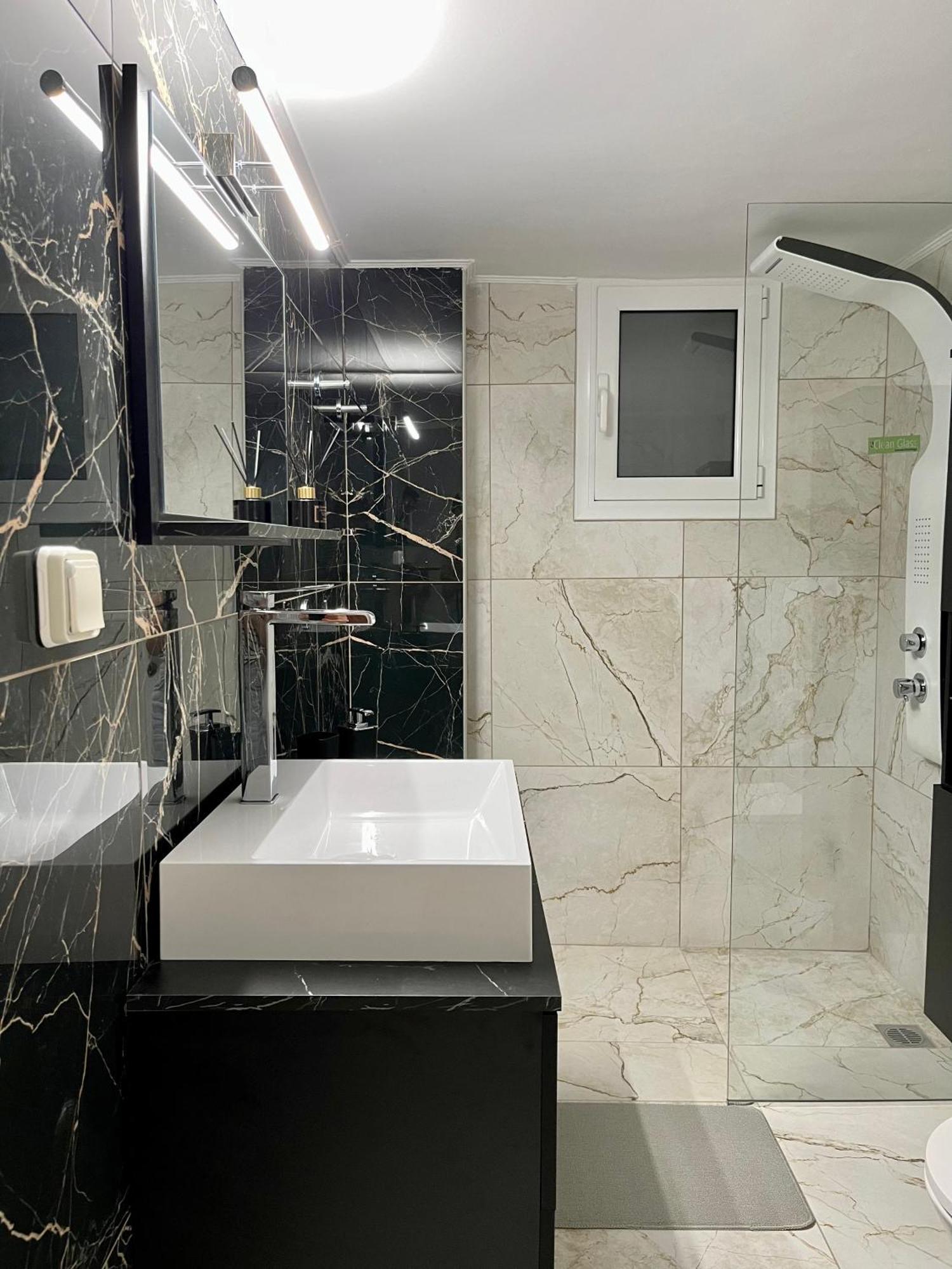 Emerald Luxury Apartments - Ath Airport Spáta Dış mekan fotoğraf